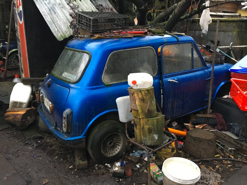 Illustration for article titled How I Found Some of the Strangest Minis Ever in a Random Neighborhood in Chile
